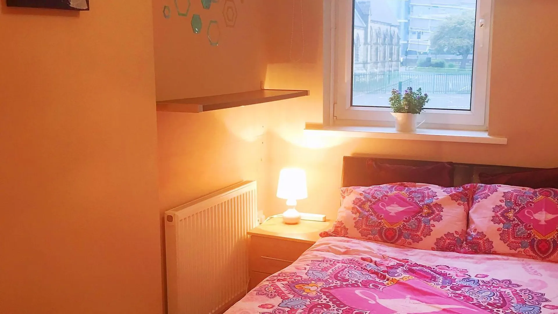 Daire Cosy 3 Bed House At Citycentre & Garden & Freeparking Newcastle upon Tyne
